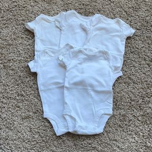 Newborn Bodysuits set of 5